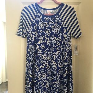 NWT LulaRoe XS Carly dress spring floral